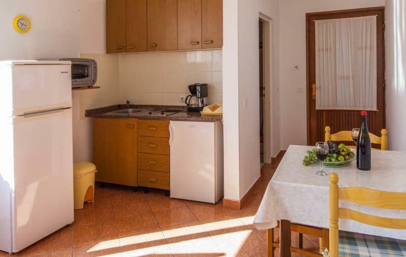 Apartmani Mudronja Murter Exterior photo
