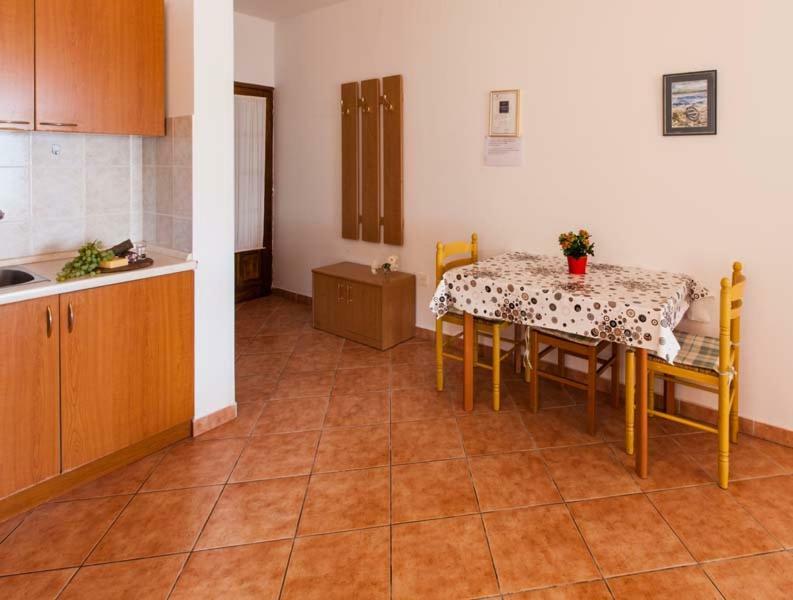 Apartmani Mudronja Murter Exterior photo